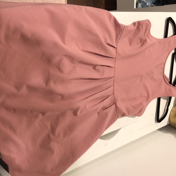 Pink and perfect - Picture 3 of 4